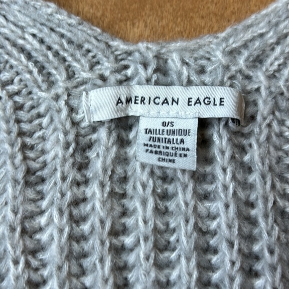 American Eagle Cozy Ombre Knit Wrap - Picture 4 of 4